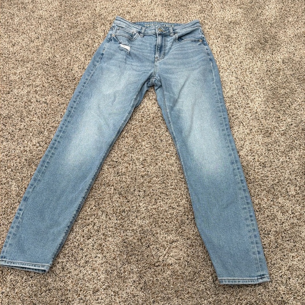 Women’s straight jeans